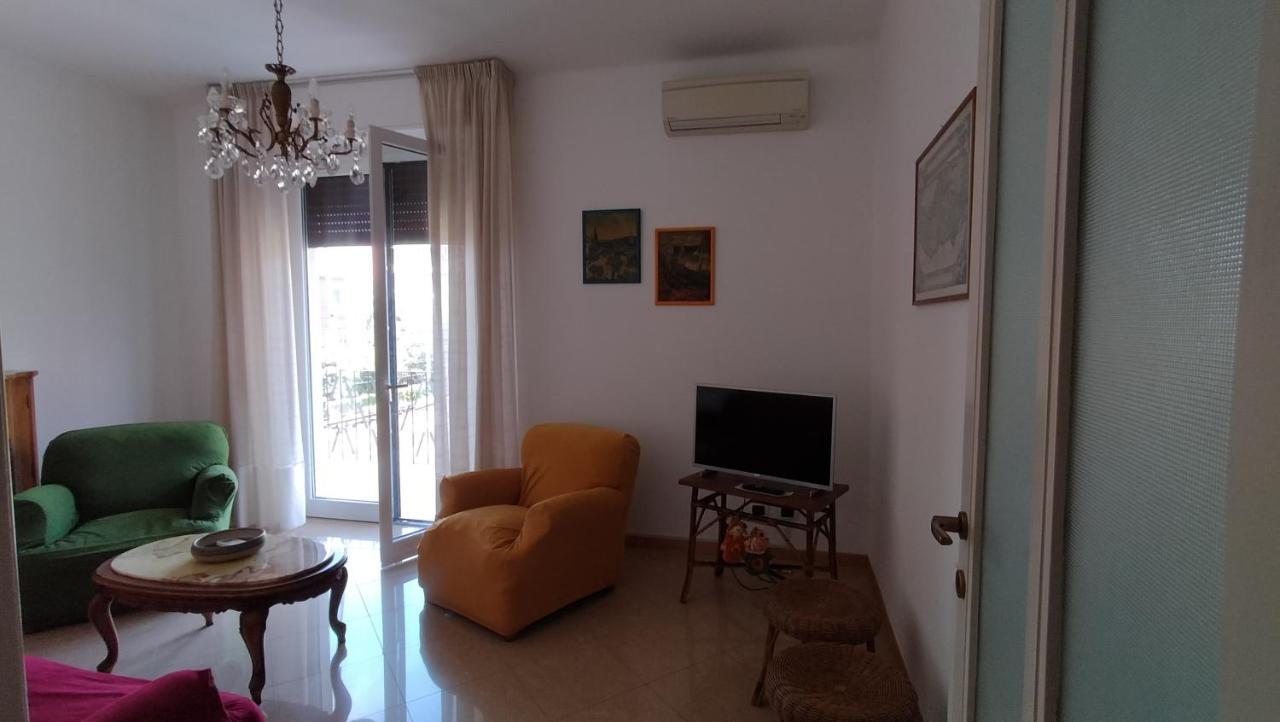 Casa Di Gabry Διαμέρισμα Σέστρι Λεβάντε Εξωτερικό φωτογραφία